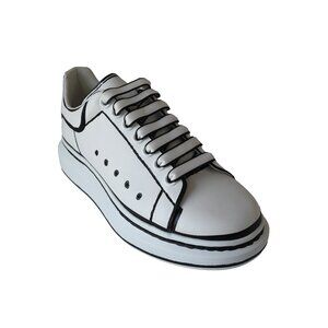 Alexander Mcqueen Oversized Contrasting Trim Sneakers Balck White